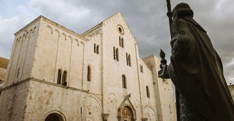 Bari: St. Nicholas Basilica and Crypt Guided Tour - Key Points