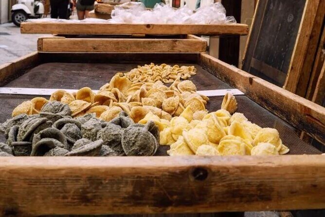 Bari Street Food Private Tour With A Local Guide - Introducing the Bari Street Food Private Tour With A Local Guide