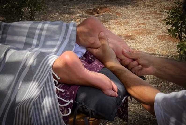 Bari, Wellness massage, from the feet to the face at studio - The Complete Experience: What to Expect in Bari’s Wellness Massage