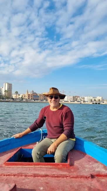 Bari:Private Boat Trip over "Gozzovigliando", fishermen boat - Key Points