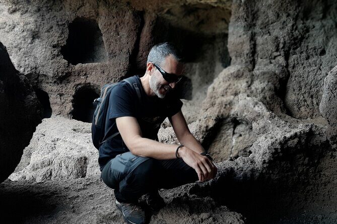 Barranco de las Vacas, caves & village by 2 native guides - An In-Depth Look at the Tour