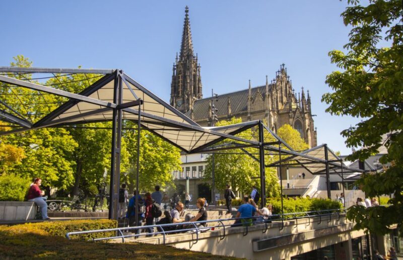 Basel: Express Walk with a Local in 60 minutes - Key Points