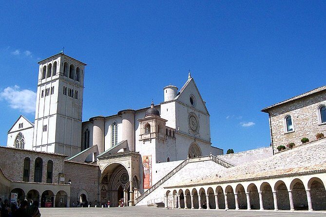 Basilica of Saint Francis in Assisi - Private Tour - A Deep Dive into the Basilica of Saint Francis in Assisi