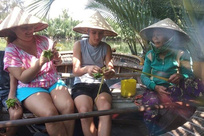 Basket boat, sightseeing, bamboo class - A Deep Dive into the Experience