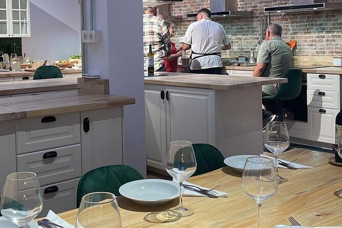 Basque Pintxos and Tapas Cooking Class in Bilbao - Why This Tour Is Worth Your Time