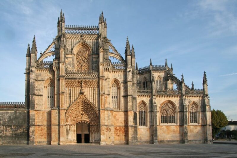 Batalha: A Local's Guided Tour of the Batalha Monastery - Key Points