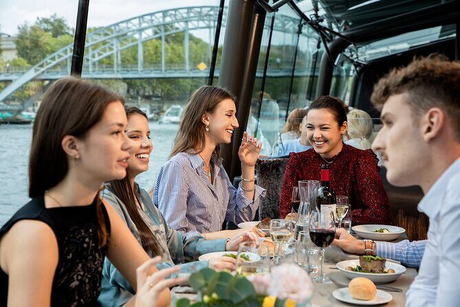 Bateaux Parisiens Seine River Gourmet Lunch & Sightseeing Cruise - FAQ