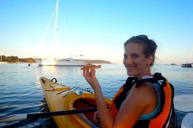 Batemans Bay Sunset Pizza Kayak Tour - Float and Feast - An In-Depth Look at the Batemans Bay Sunset Pizza Kayak Tour