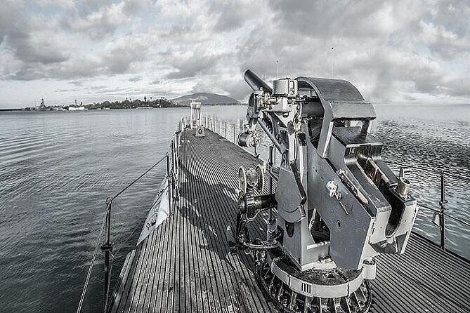 Battleships of World War II at Pearl Harbor from the Big Island - Key Points