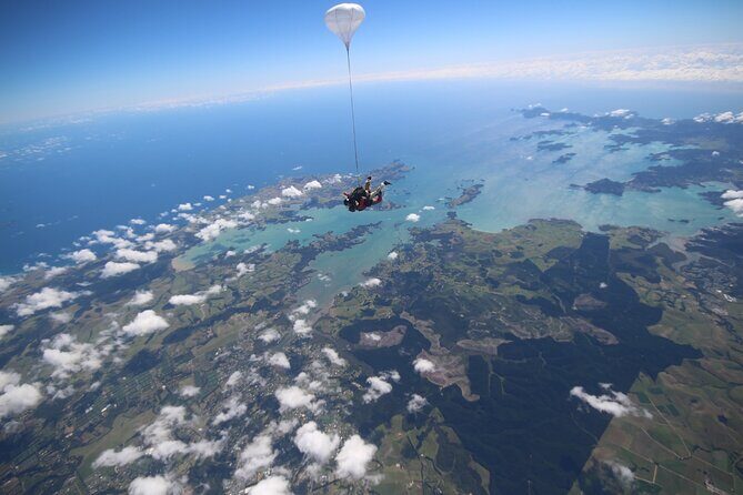 Bay of Islands: 12,000ft Skydive - The Practical Details