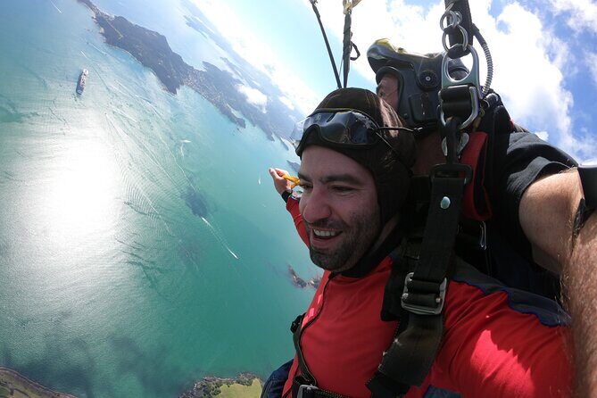 Bay of Islands: 9000ft Skydive - Who Should Consider This Experience?