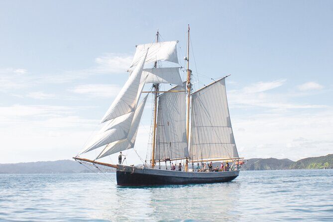Bay of Islands Tall Ship Sailing on R. Tucker Thompson Including BBQ Lunch - The Itinerary: What to Expect from Start to Finish