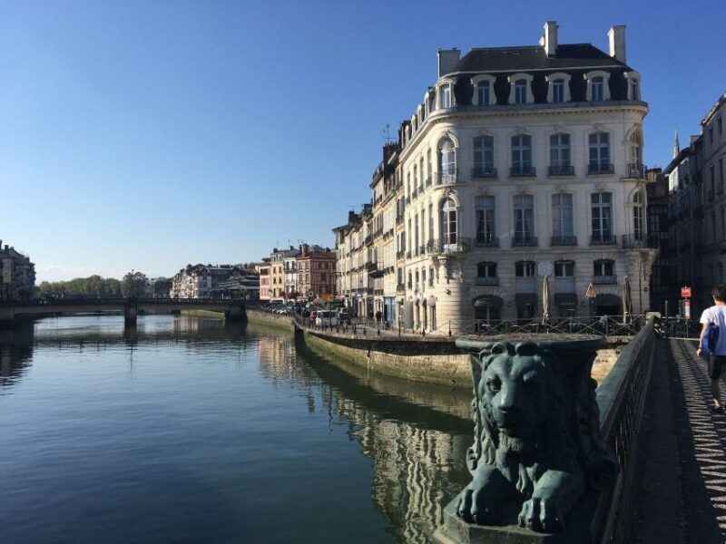 Bayonne: Private Guided Walking Tour - Authentic Experiences & Local Tips