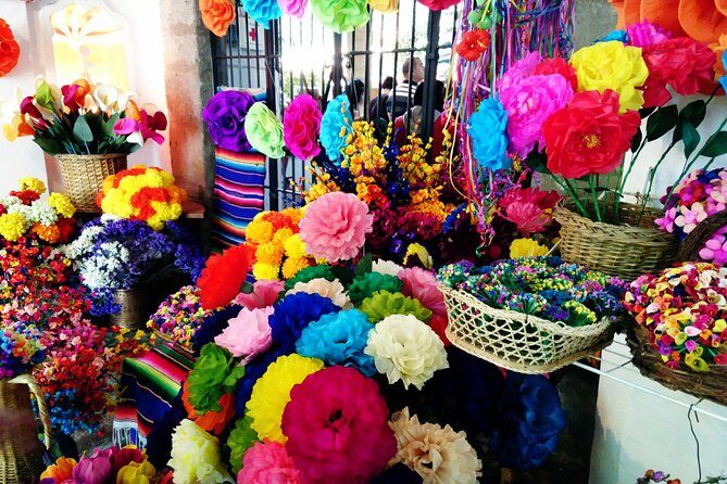 Bazaar Saturday - Convent of Carmen - San Angel - Key Points