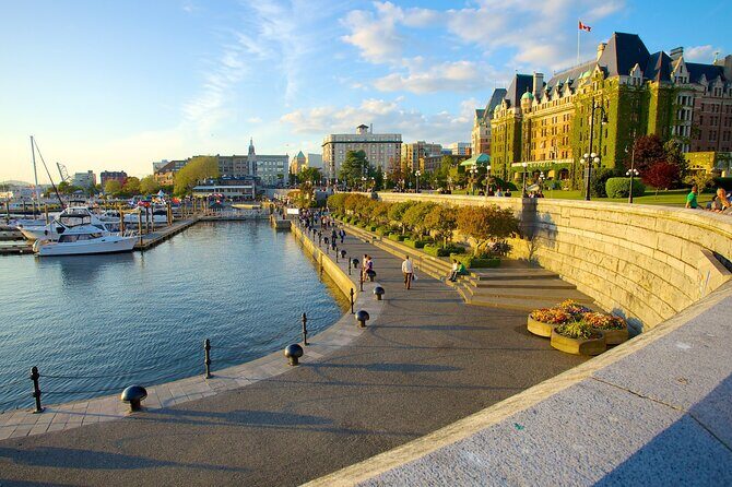 BC Walking Bundle Unique Smartphone Audio Tour - Key Points