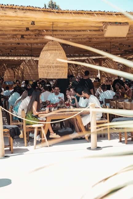 Beach Clubs Parties in Mykonos during the season - Who Will Appreciate This Tour?