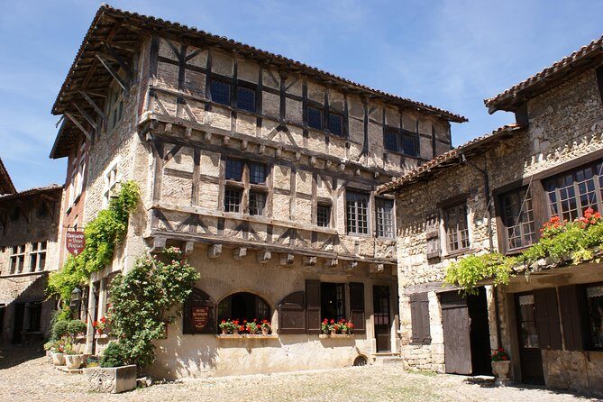 Beaujolais & Perouges Medieval Town (9:00 am to 5:15 pm - Small Group Tour Lyon - FAQ