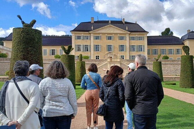 Beaujolais wine and Perouges village full day shared tour - Key Points
