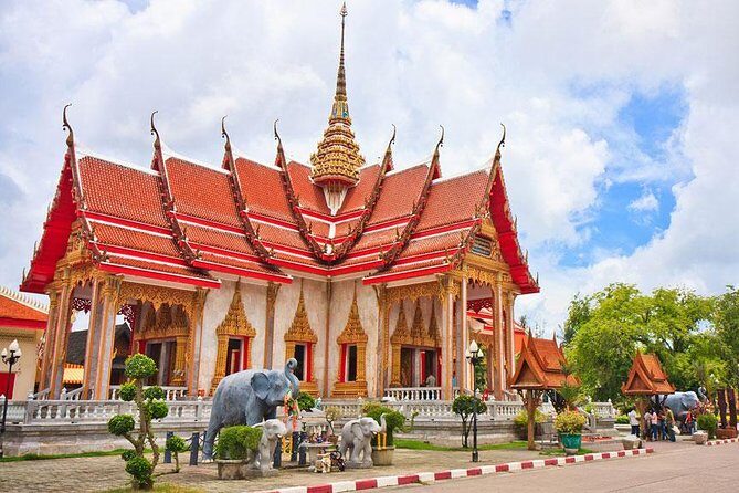 Beautiful Phuket City Tour - Transportation and Group Dynamics