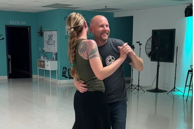 Beginner's Two Step and Country Swing Dancing Class - The Sum Up
