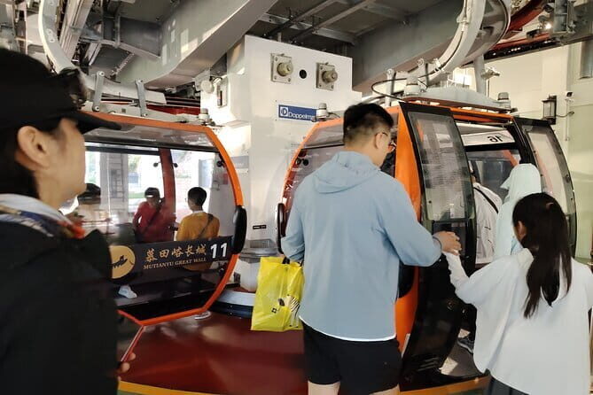 Beijing Airport (PEK) to Mutianyu Great Wall Round Trip Transfers - Who Will Benefit Most?