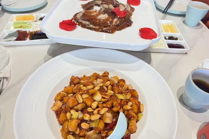 Beijing Capital Airport Pickup with a Food Dinner Tour - Key Points