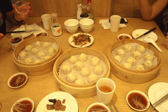 Beijing Evening Tour: Chaoyang Acrobatic Show with Dimsun Dinner - An In-Depth Look at the Experience