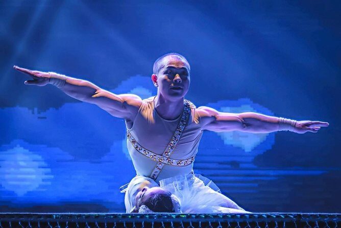 Beijing Night Tour Of Acrobatics Show Including Private Transfer - Who Will Love This Tour?