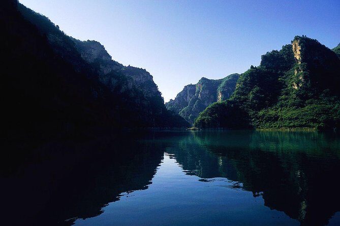Beijing Private Day Trip to Yuntai Mountain Geopark in Henan by Bullet Train - The Experience of the Tour: Transport and Guides