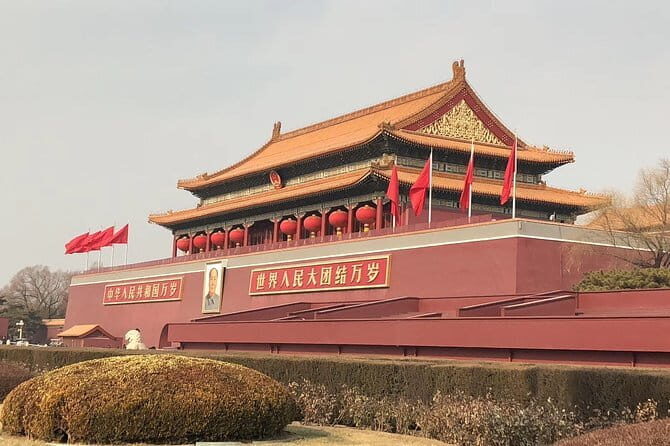 Beijing Private Layover Tour of Forbidden City with Lunch and Airport Pickup - Key Points