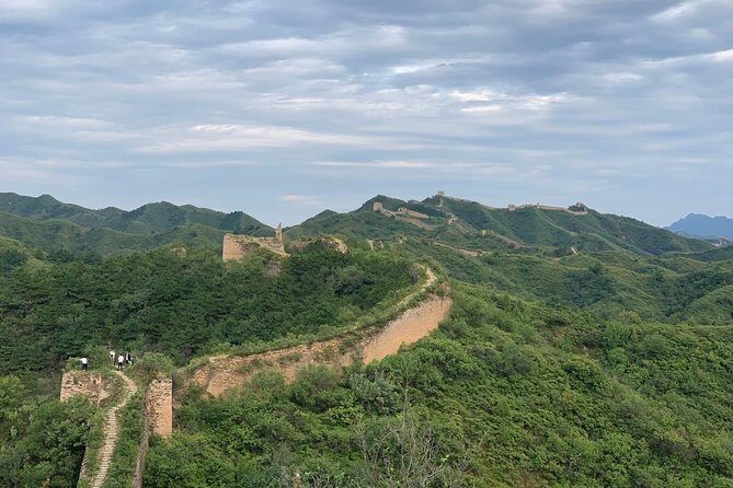 Beijing Private Tour of Mutianyu Great Wall, Jingshan Park and Acrobatic Show - FAQ