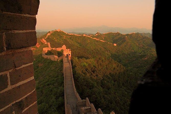 Beijing Private Tour to Jinshanling Great Wall with Authentic Chinese Lunch - What Makes Jinshanling Special?