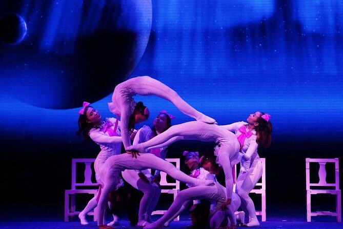 Beijing Roast Duck Banquet and Acrobatics Show with VIP Seats Evening Tour - What to Expect from the Tour