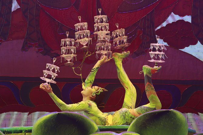 Beijing Roast Duck Banquet and Acrobatics Show with VIP Seats Evening Tour - Authenticity and Value