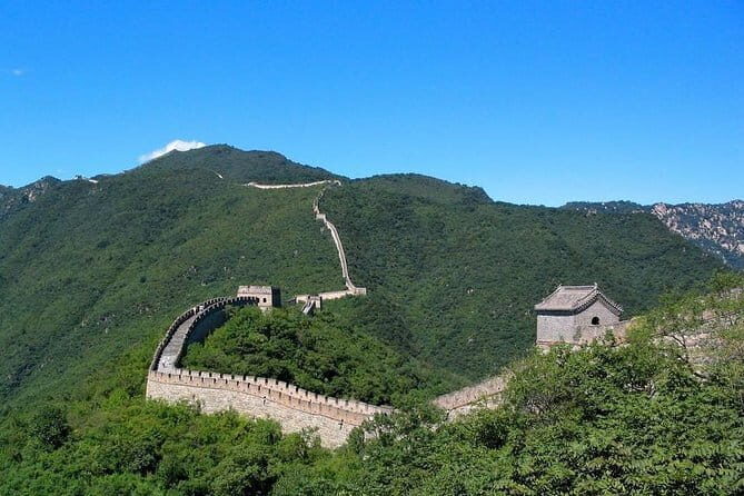 Beijing Tour: Cable car up & Toboggan down in Mutianyu Great Wall, 798 Art Zone - An In-Depth Look at the Tour Experience