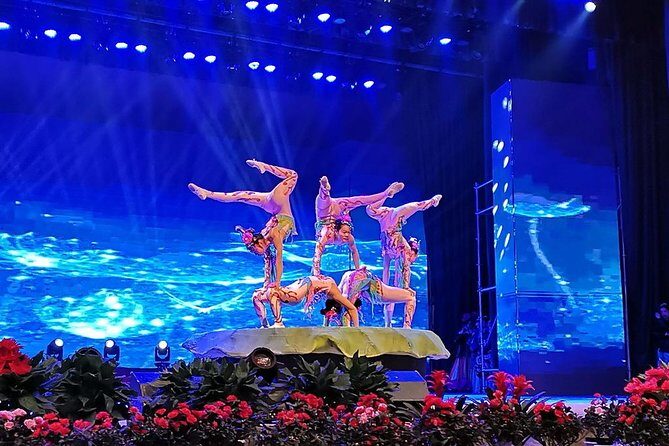 Beijing Traditional Hot Pot Dinner and VIP seated Acrobatic show - A Full Night Out in Beijing: What to Expect