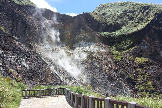 Beitou and Yangmingshan Day Tour from Taipei - Key Points