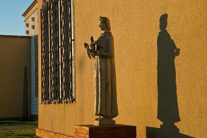 Belém District and the Salazar Dictatorship Legacy - Private Walking Tour - A Deep Dive into the Tour Experience