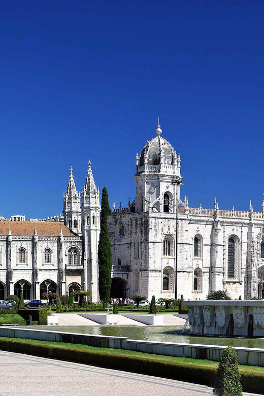 Belém & King Christ Statue Private Tour - Who Should Consider This Tour?