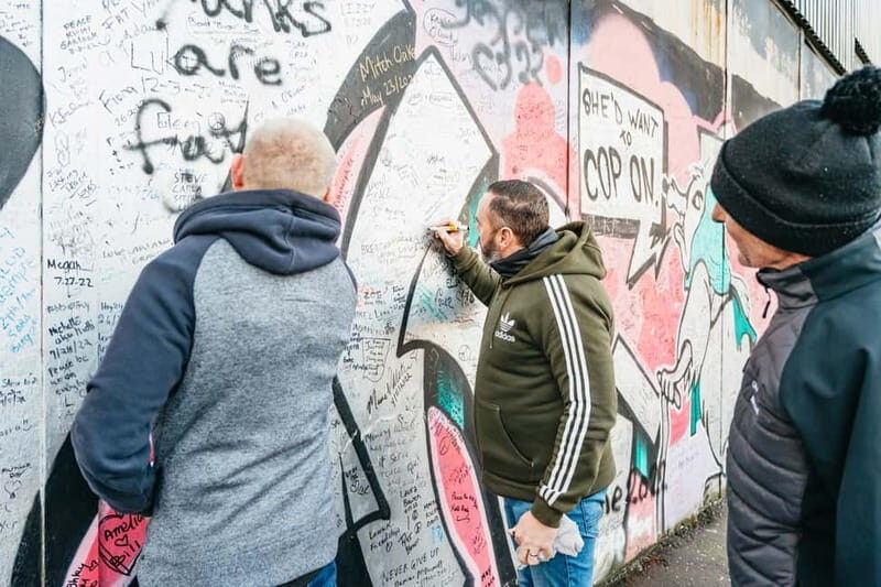 Belfast: 1.5-Hour Private Black Taxi tour - A Closer Look at the Belfast Black Taxi Tour Experience