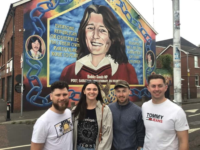 Belfast: Black Taxi Tour & Crumlin Road Jail Tour - Key Points