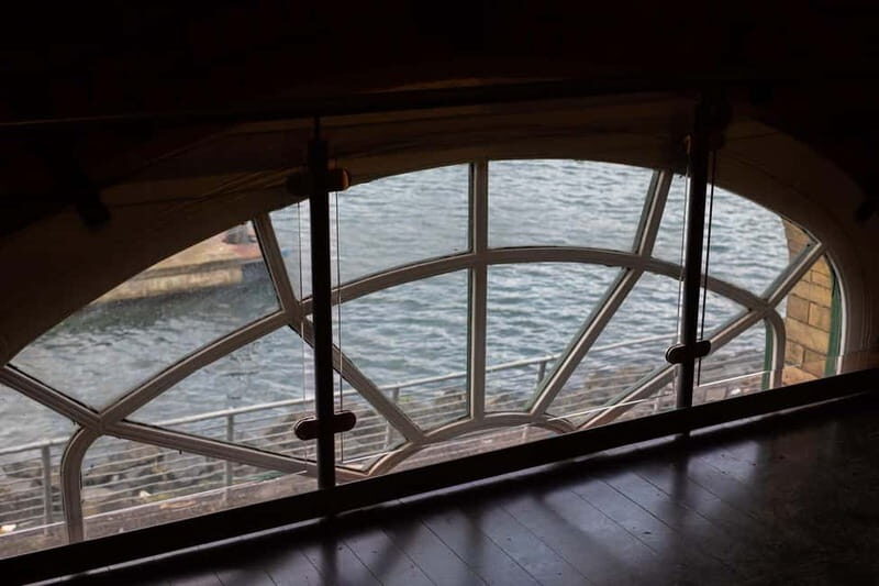 Belfast Day Tour with Peace walls, Titanic & Irish whiskey - The Practicalities