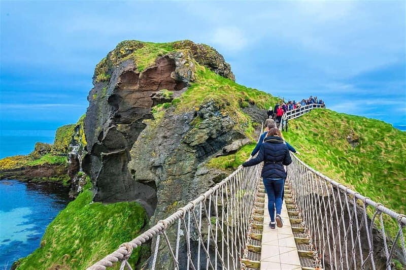 Belfast: Giant's Causeway Tour and 2-Day Open Top-Bus Tour - An In-Depth Look at the Itinerary and What to Expect