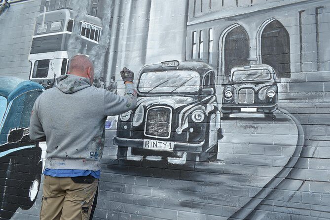 Belfast iconic mural taxi tour private 2hr adventure - Exploring Belfast’s Murals and Contested Spaces