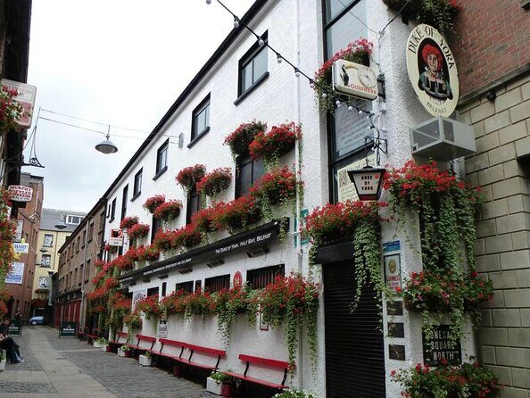 Belfast Music and Street Art Small Group Guided Experience - Key Points