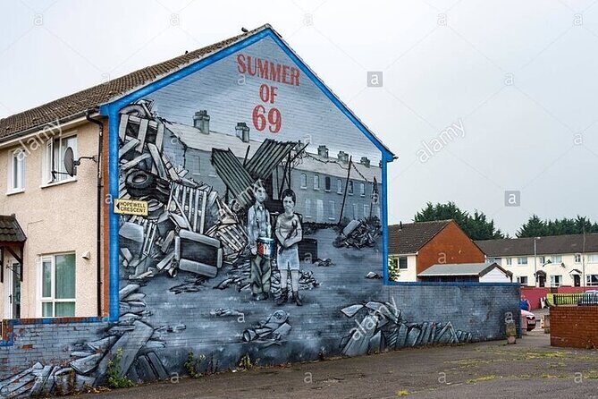 Belfast Political & Murals Tour - An In-Depth Look at Belfast’s Political & Murals Tour
