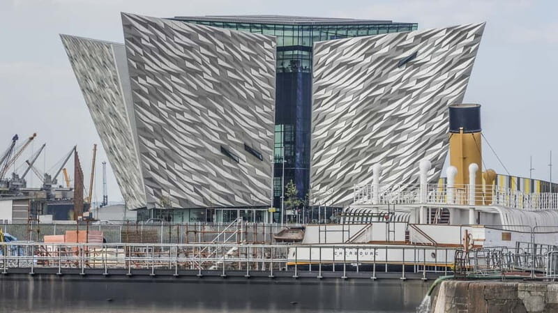 Belfast: Private Walking Tour with a Local - Key Points