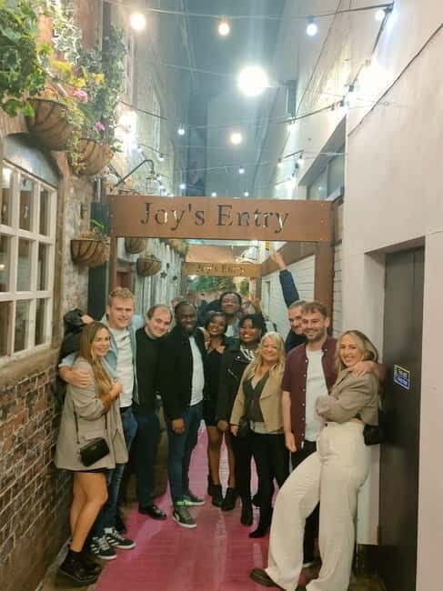 Belfast: Pub Crawl and Bar Walking Tour with Two Drinks - A Detailed Look at the Belfast Pub Crawl Experience