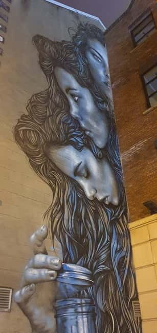 Belfast : Pub Music , Street Art Experience Walking Tour - The Music and Pub Stops