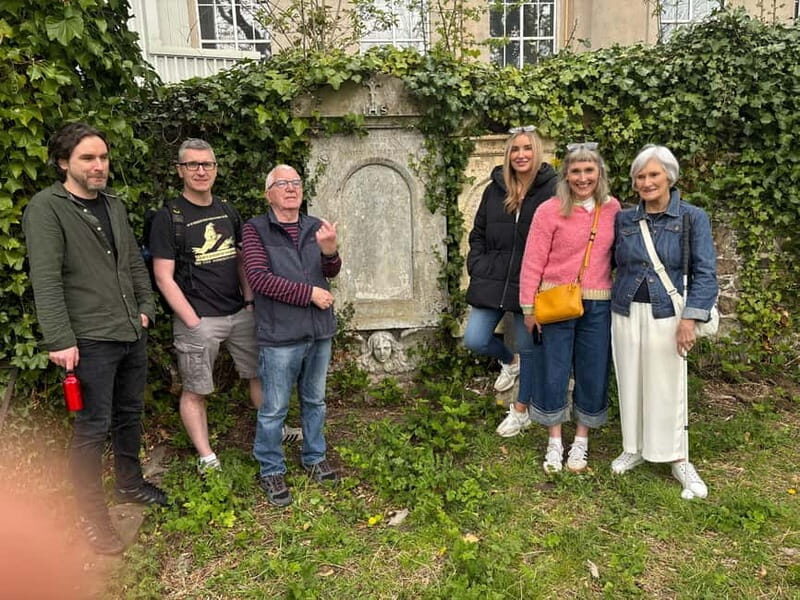 Belfast Queens Uni, Botanic Gdns, Friars Bush Graveyard Tour - FAQ
